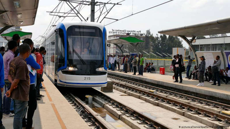 UNITA critica projeto de construção de metro em Luanda